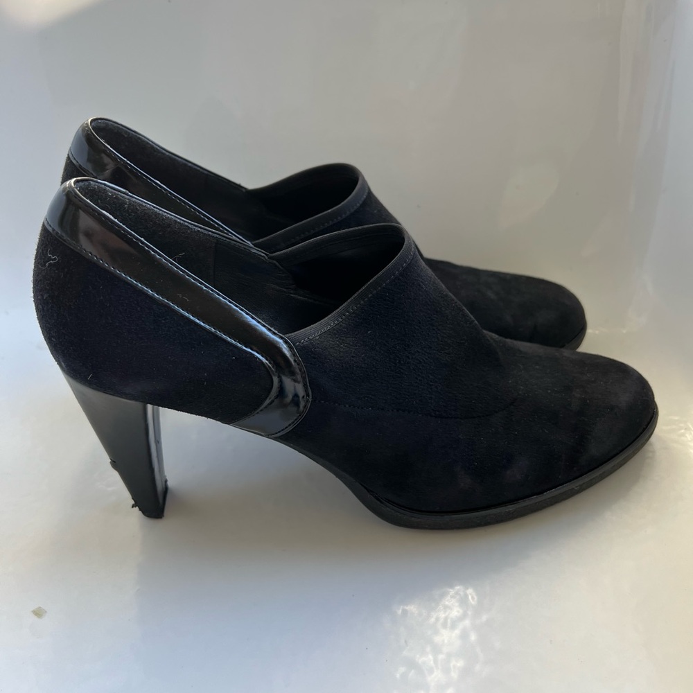 Stuart Weitzman Black Suede Heels size 9